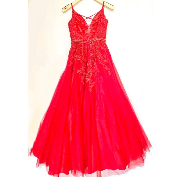 Red Clarisse Prom Dress - Picture 4 of 7